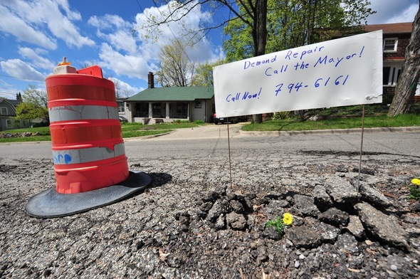 Spring_Street_Ann_Arbor_May_2011.jpg