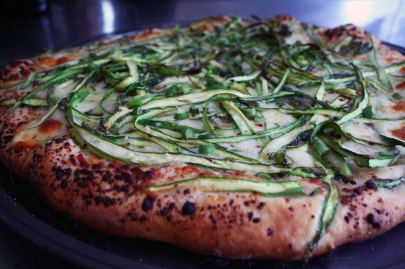shaved-asparagus-pizza-grilled.jpg