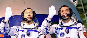 0715 Chinese astronauts or taikonauts greet the public.jpeg