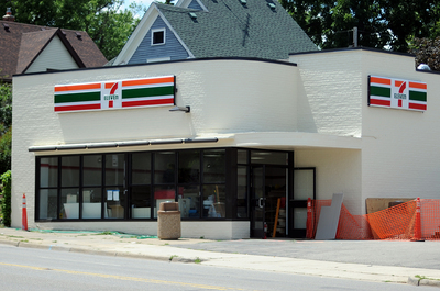 71711_Main_Street_7-eleven.jpg