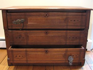 threeboys-craiglist-chest-before