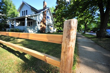 Old_West_Side_fence_1.jpg