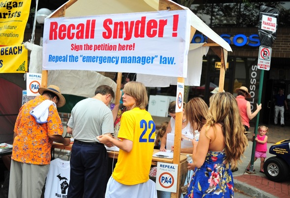 Recall_Rick_Snyder_Art_Fair_July_2011.jpg