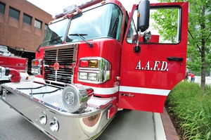 Ann_Arbor_fire_truck_2011.jpg