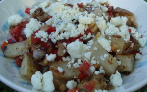 friedpotatoeswithredpepperandbluecheese.JPG