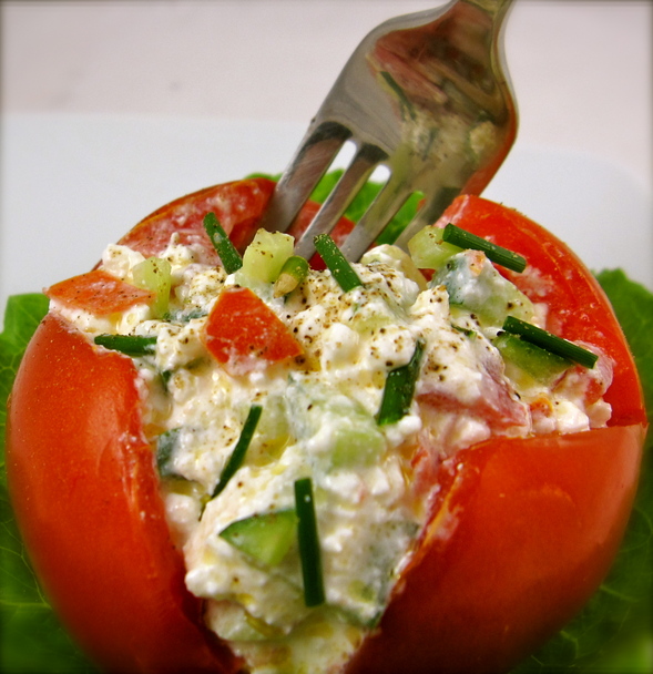 Tomato Stuffed With Herbed Cottage Cheese Will Have You Begging