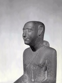 Karanis_Statue.jpg