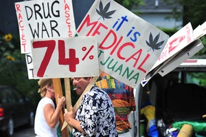 Medical_marijuana_raid_Aug_25_2011_2.jpg