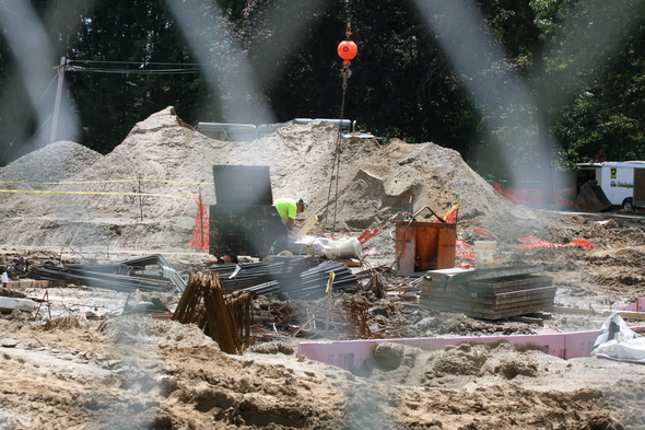 View_of_hostpital_construction.JPG