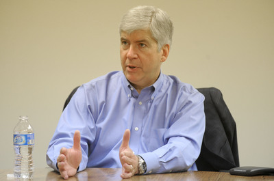 Rick_Snyder_AnnArborcom_editorial_board1.JPG