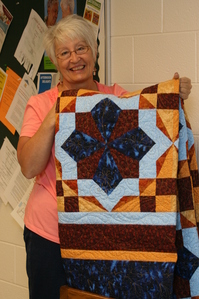 Joanna_Lassell_raffle_quilt.JPG
