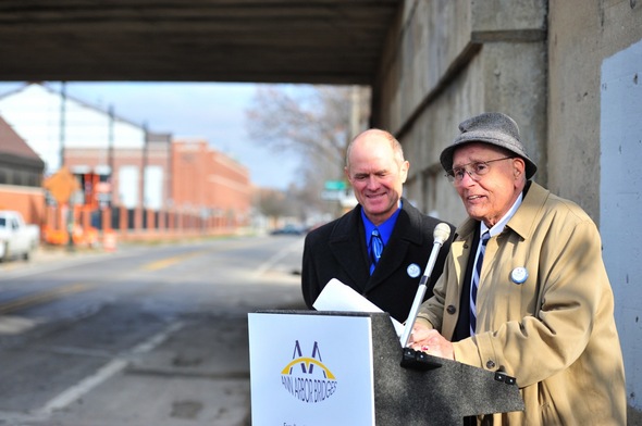 112111_Stadium_bridges_John_Dingell_John_Hieftje.jpg