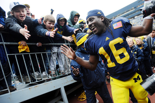 DENARD-ROBINSON-NEBRASKA.jpg