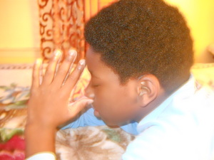 Verges-boy-praying 2.JPG