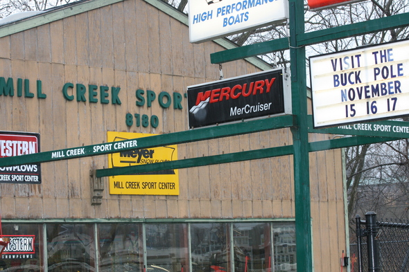 Mill_Creek_Sport_Center_empty_buck_pole.JPG