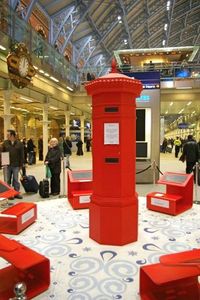 1213 Santa Claus Postbox in the UK.jpg