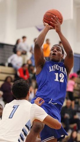 Thumbnail image for 121511_SPT_LINCOLN_SKYLINE_BBALL_JNS_09_fullsize.JPG