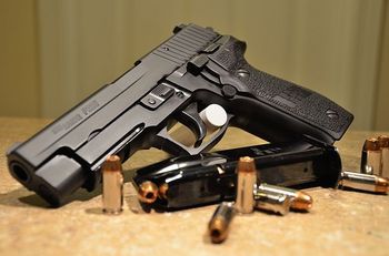 122911_SIGSauerP226.jpg