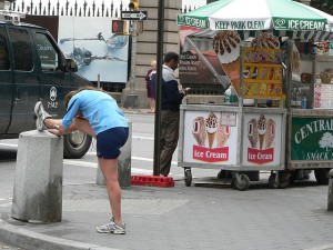 stretch-flickr-Geff-Rossi-300x225.jpg