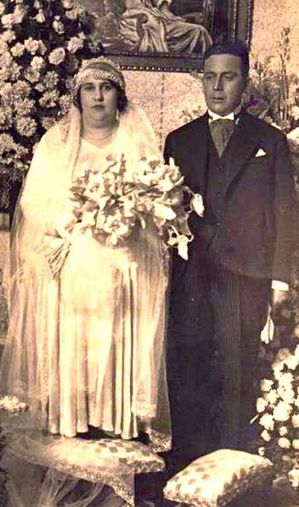 0109 Wedding couple 100 years ago.jpg