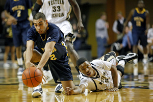 SPT_KZ0224WMUHoops_1.JPG