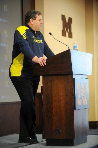 Hoke_SigningDay_Vert.JPG