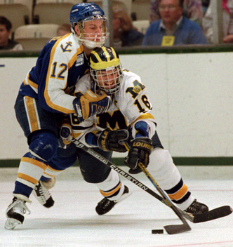 1994_UMHockey_Wiseman.jpg