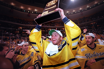 1998_UMHockey_Fox.jpg