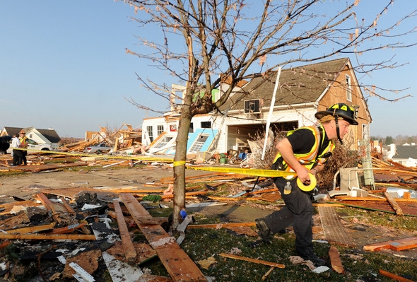 Tornado aftermath: Cleanup begins in Dexter