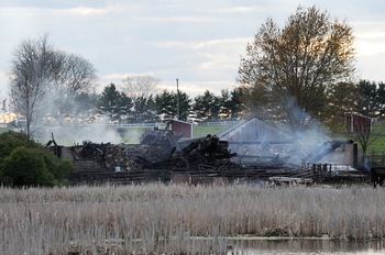 041112_NEWS_Barn_Fire_MRM_01.jpg