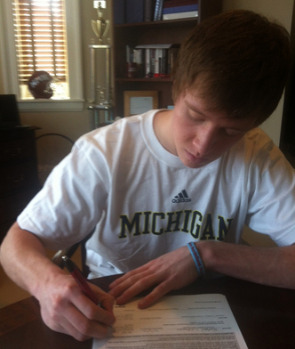 Spike_Albrecht_Sign.jpg