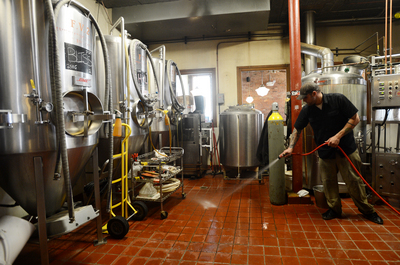 arbor_brewing_company_equipment.jpg