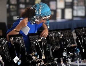 060410_GREEK_FESTIVAL_9_LON.JPG