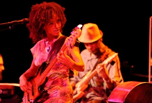 062112-AJC-esperanza-spalding-01.jpg