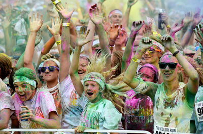 072212_NEWS_Color_Run_MRM_18.jpg