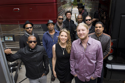 Tedeschi_Trucks_2.jpg