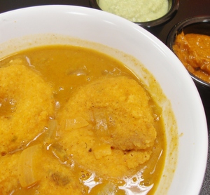 CurryUpVadaandSambhar.JPG