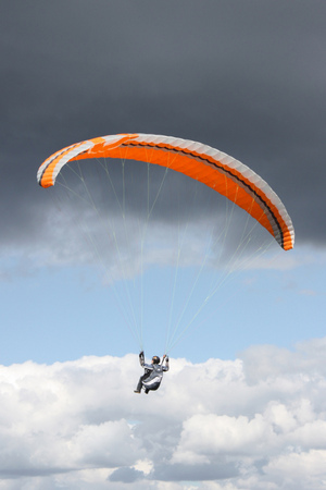 paragliding.jpg
