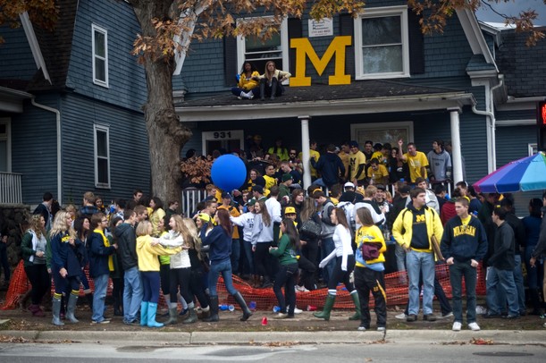 10202012_UMvMSUTailgate_students.jpg