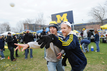 111911_Umich_tailgate_golf_course.JPG