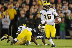 denard-run-umfb-nd.jpg