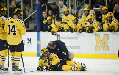 10272012_SPT_Hockey_UM_MiamiOH_DJB_0756_fullsize.JPG