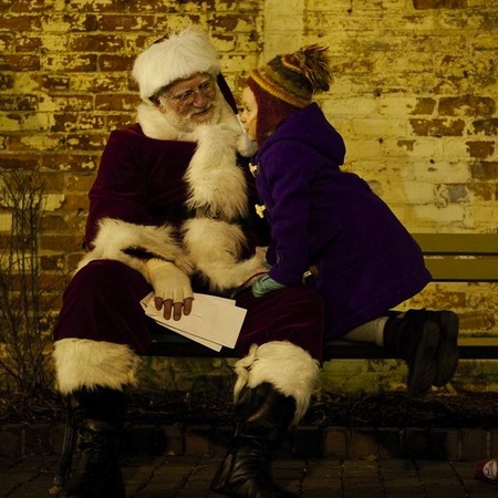 11252012_ENT_Kerrytown_TreeLighting_DJB_0348_fullsize.JPG