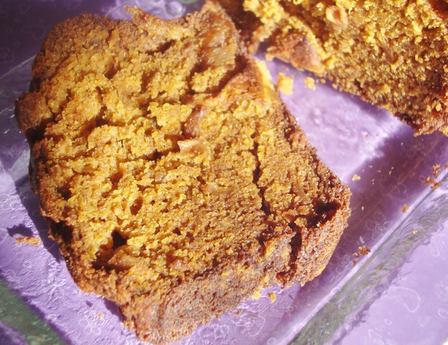 pumpkinapplebread.JPG