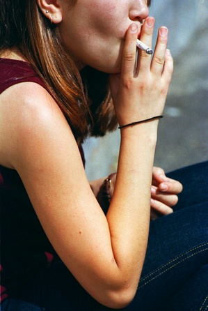 121912_TEEN-SMOKING.JPG