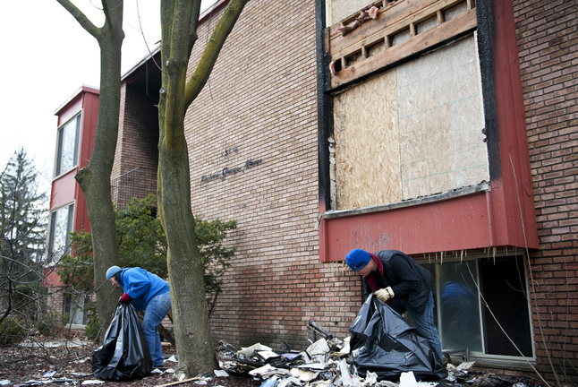 01142013_NEWS_PackardFire_CleanUp_DJB_0054.jpg