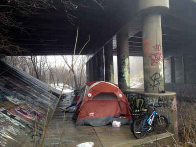 012913_HOMELESS-CAMP.JPG