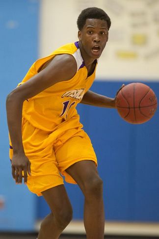 jaylen-johnson-ypsilanti-basketball.jpeg