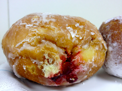 Big_city_small_world_paczki.jpg