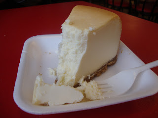 breadbasketdelicheesecake.JPG